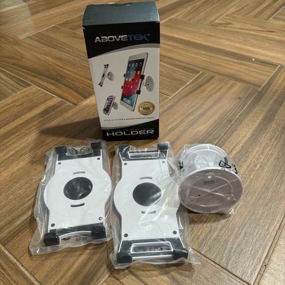 Universal Tablet Wall Mount Holder - Picture 4 of 8